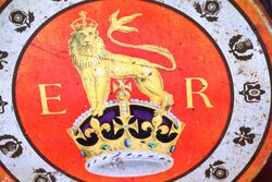 Vintage Lion on Crown ER 11 Tin by Peak Frean and Co