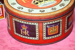 Vintage Lion on Crown ER 11 Tin by Peak Frean and Co