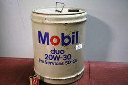 Vintage Mobil Duo 20W30 Motor Oil Drum 