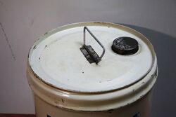 Vintage Mobil Duo 20W30 Motor Oil Drum 