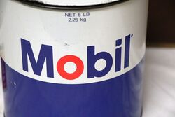 Vintage New Old Stock Mobil 5lb Grease Tin