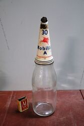 Vintage One Imperial Quart Mobiloil A30 Oil Bottle. 