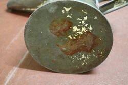 Vintage Well Used Unbranded Quart Pourer