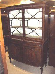 Wonderful Quality Edwardian Mahogany 2 Door Bookcase. #