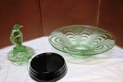  Art Deco 3Piece green glass Libochovice and39Penguinand39 Float Bowl set